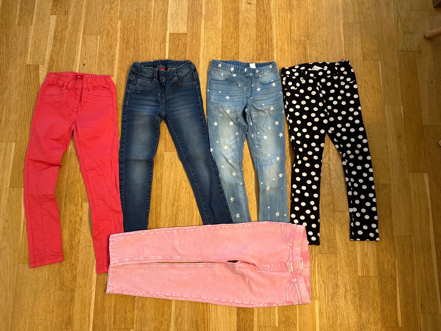 Pantaloni: Girls Hose Gr. 128 – Usato da Zürich venduto da JuliaSp