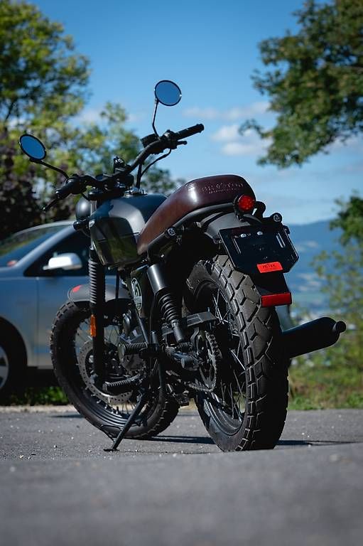 Brixton Motorcycles Strada: Brixton Cromwell 125cc - Comme neuve - 250km – Usato da Gressy venduto da Bryan_N 4