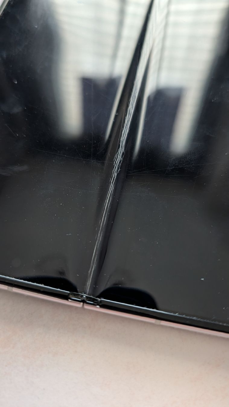 Samsung Telefoni cellulari / Smartphones: Samsung Galaxy Z Fold 4 – Difettoso da Siviriez venduto da gad_6pqg 2