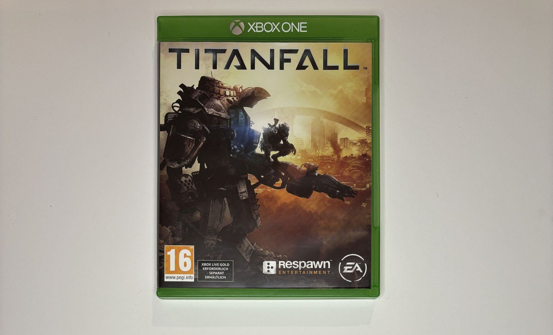 Spiele: XBOX One - Titanfall – Gebraucht aus Allschwil von Bullach