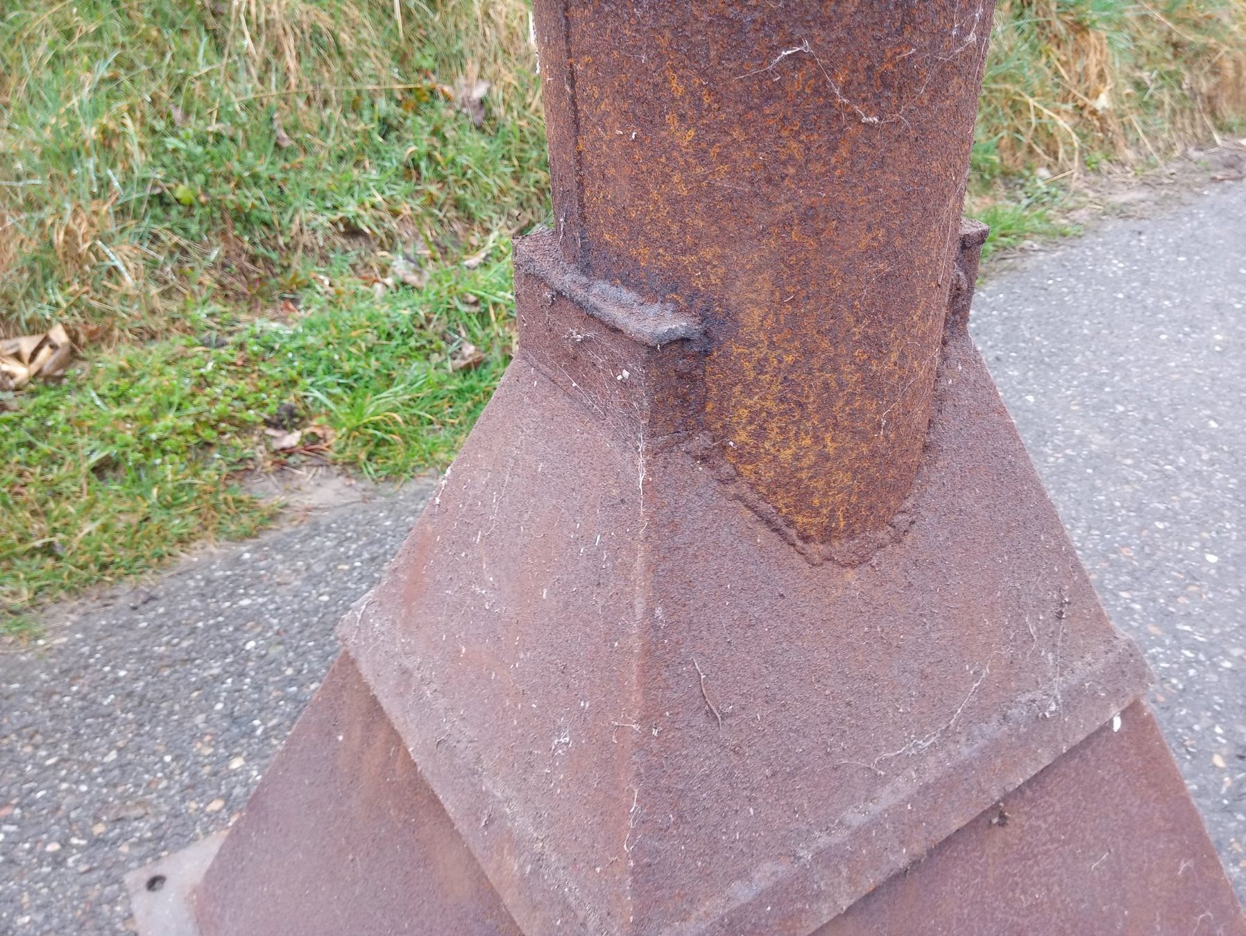 Cheminée: Rauchabzughaube, Kamin, Gartengrill – Gebraucht aus Hüswil von  1