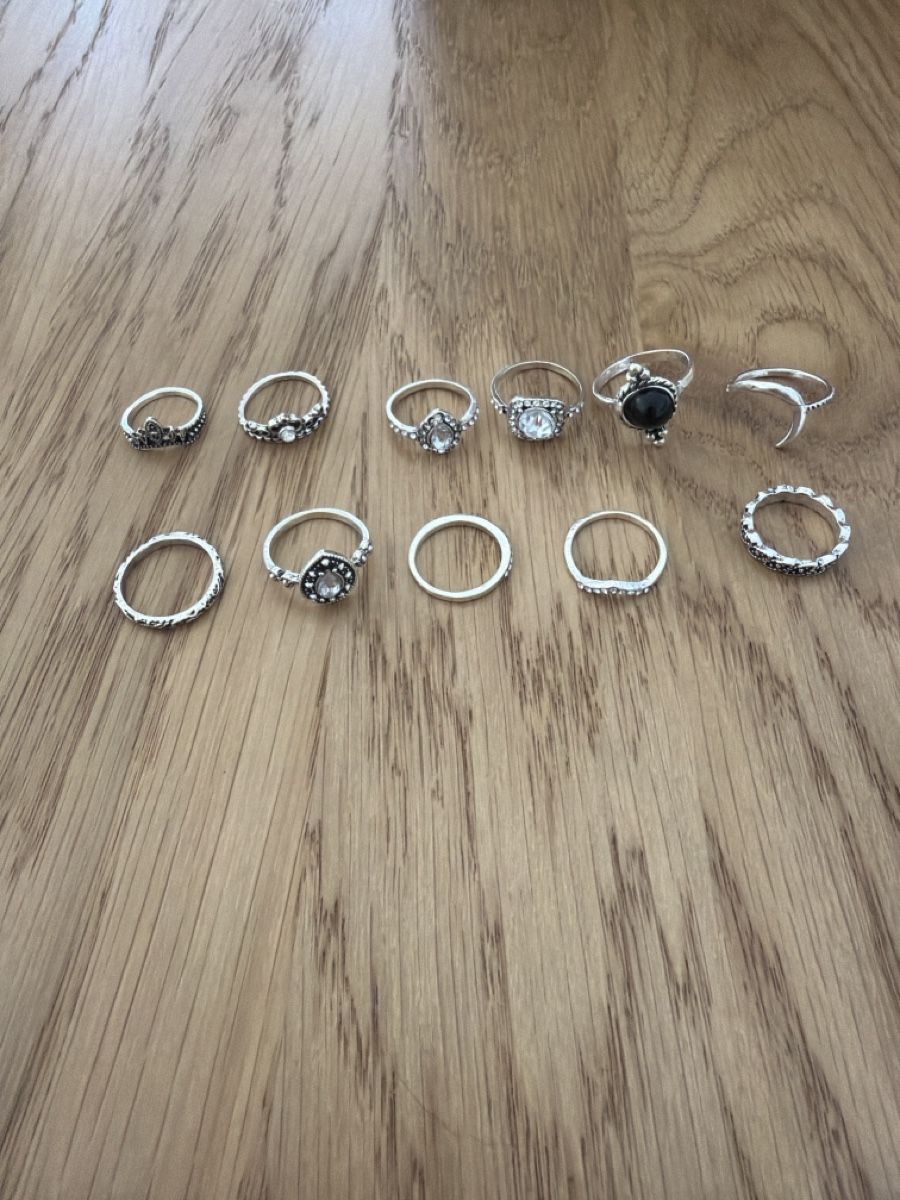 Ringe: Ring Set Modeschmuck 11 teilig silberfarben Neu – Neu und originalverpackt aus Bassersdorf von Sandy456