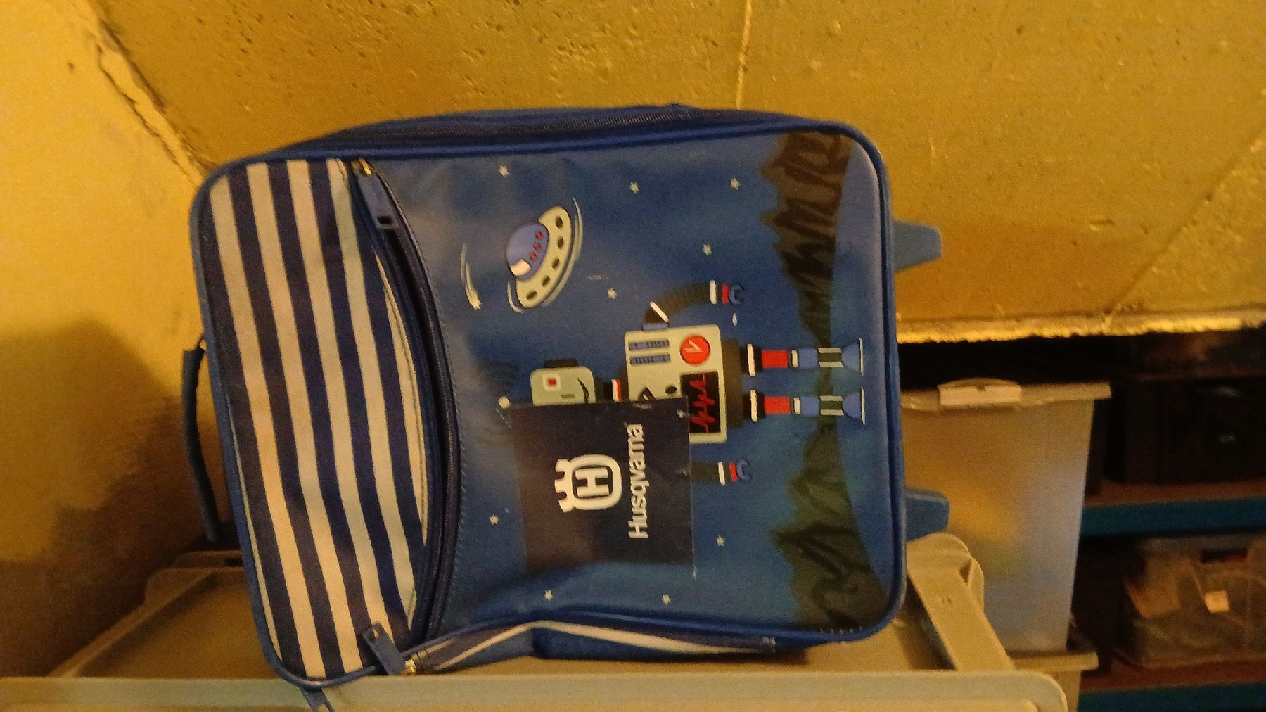 Reisekoffer: Rollkoffer für kinder – Gebraucht aus Aristau von Manufisch0