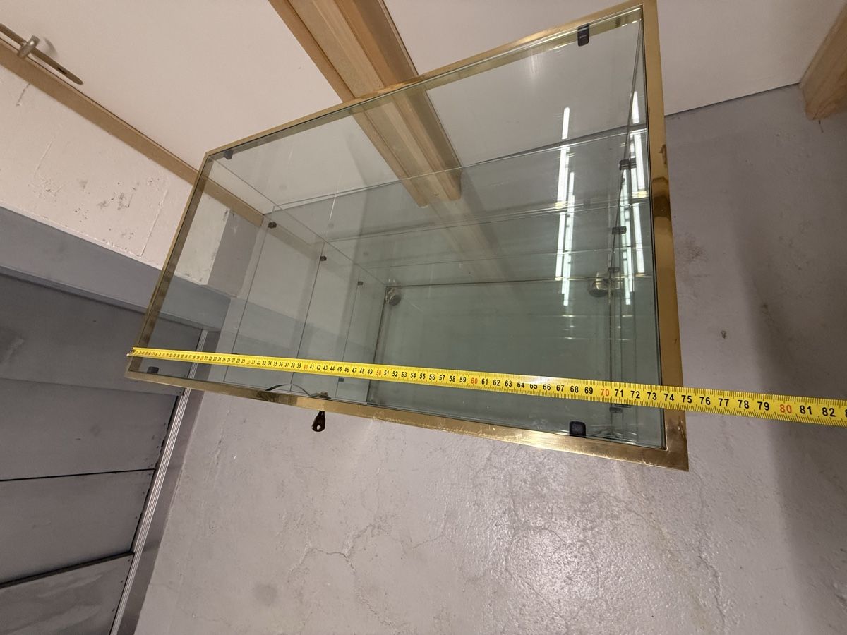Scaffali: Elegante Glasvitrine auf Rollen - abschliessbar – Usato da Wittnau venduto da Rewachen 6
