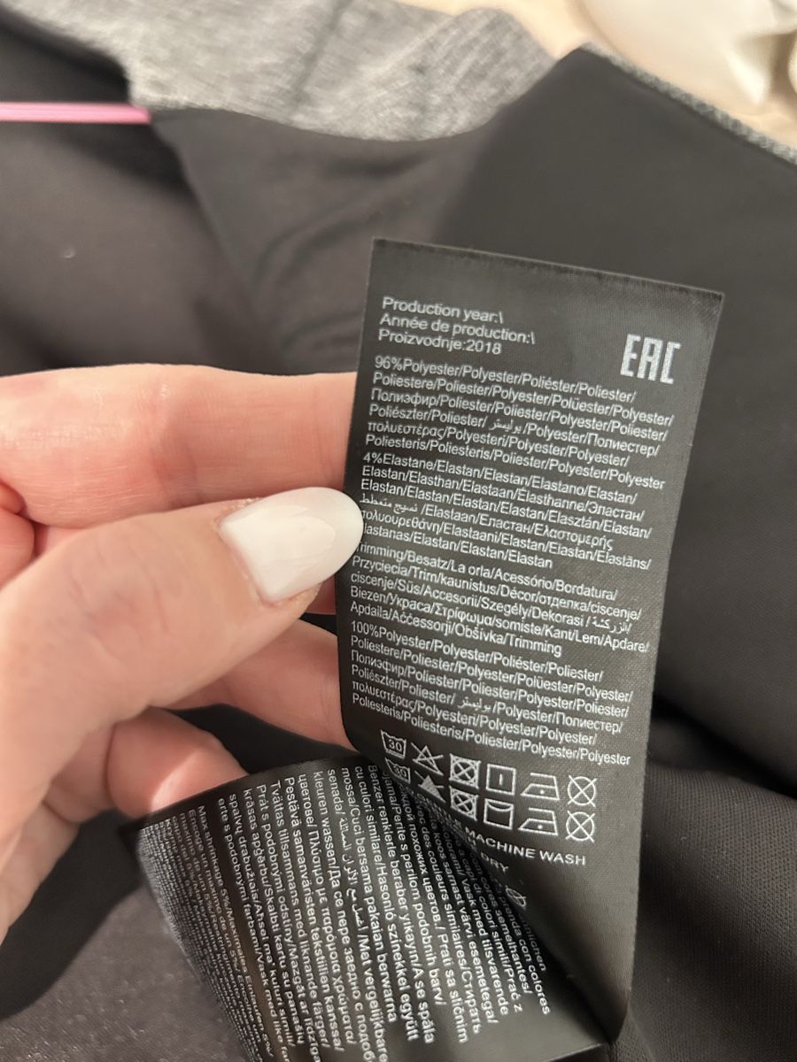 Vero Moda Jacken: Vero Moda Blazer Short Jacket, 🩶Grau XS – Gebraucht aus Sursee von ramona0406 4