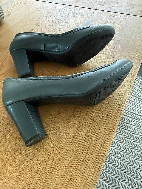 Scarpe da donna: Pumps NAVYBOOT – Usato da Lyss venduto da Sakeu 1