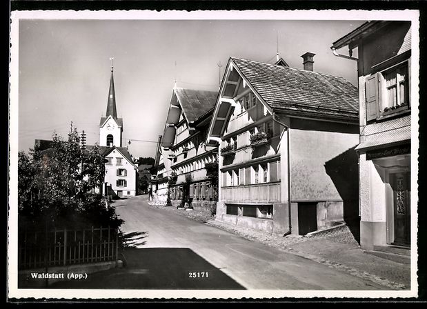 Cartes postales: Waldstatt /App., Strassenpartie mit Kirc – D'occasion à Berlin par bartko-reher