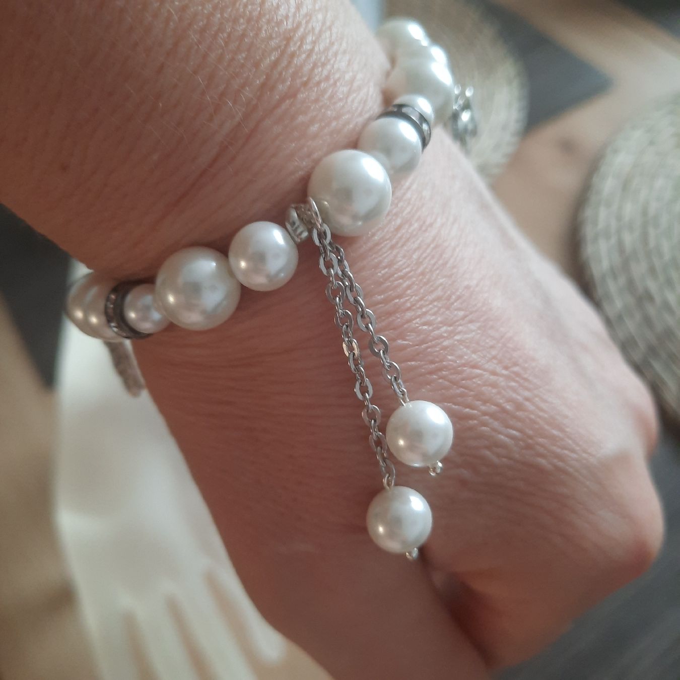 Bracciali & Braccialetti: Wasserperlen Armband mit Anhängern – Nuovo (secondo la descrizione) da Solothurn venduto da lsc_pf99 6