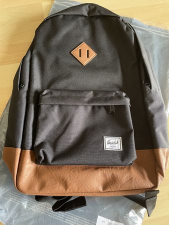 Herschel Heritage Rucksack in Schwarz, Top Zustand!