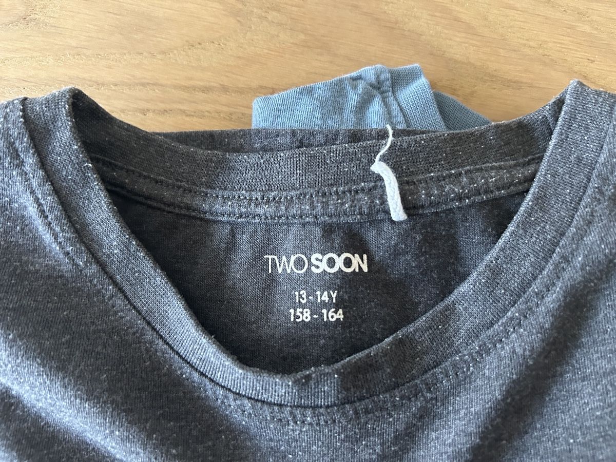 Camicie, T-shirt & Polo: 2 T-Shirt Two Soon Grösse 158-164 – Usato da Unterlangenegg venduto da Dodo2108 1