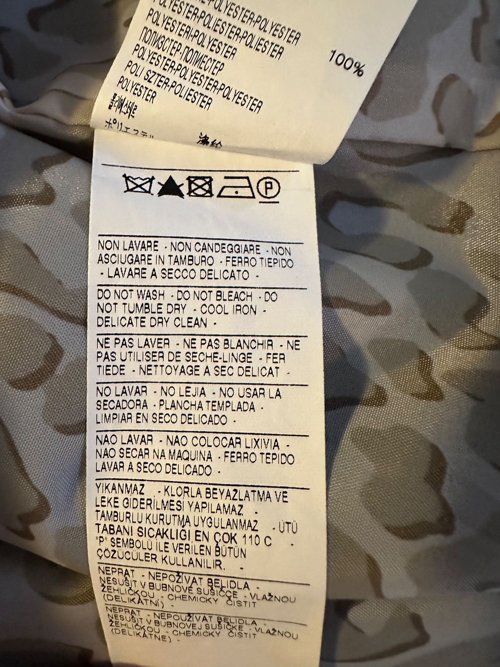 Benetton Giacche: Veste noire Benetton élégante - Taille 44 – Usato da Corminboeuf venduto da magwatch 6