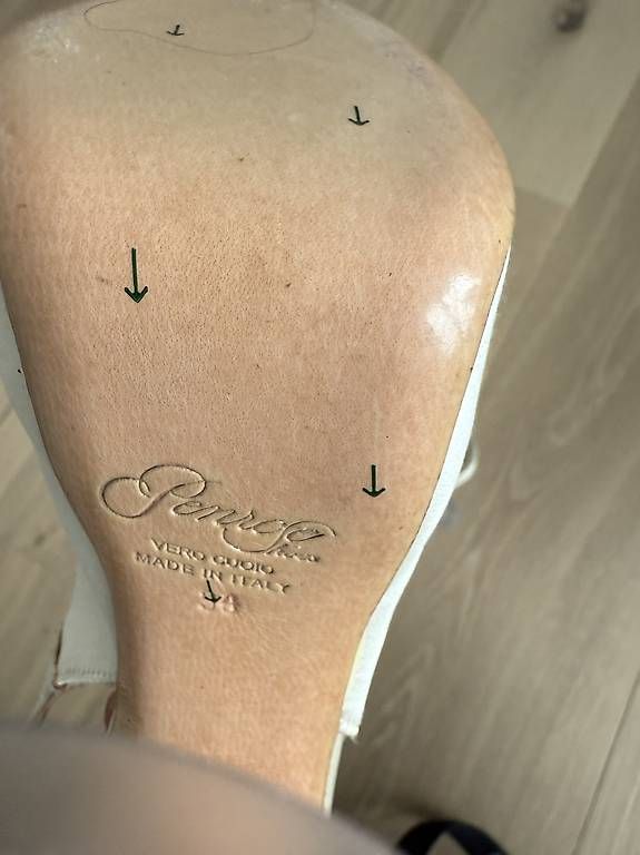 Scarpe da donna: Pumps Grösse 34 – Usato da Zürich venduto da Tevelyn 3