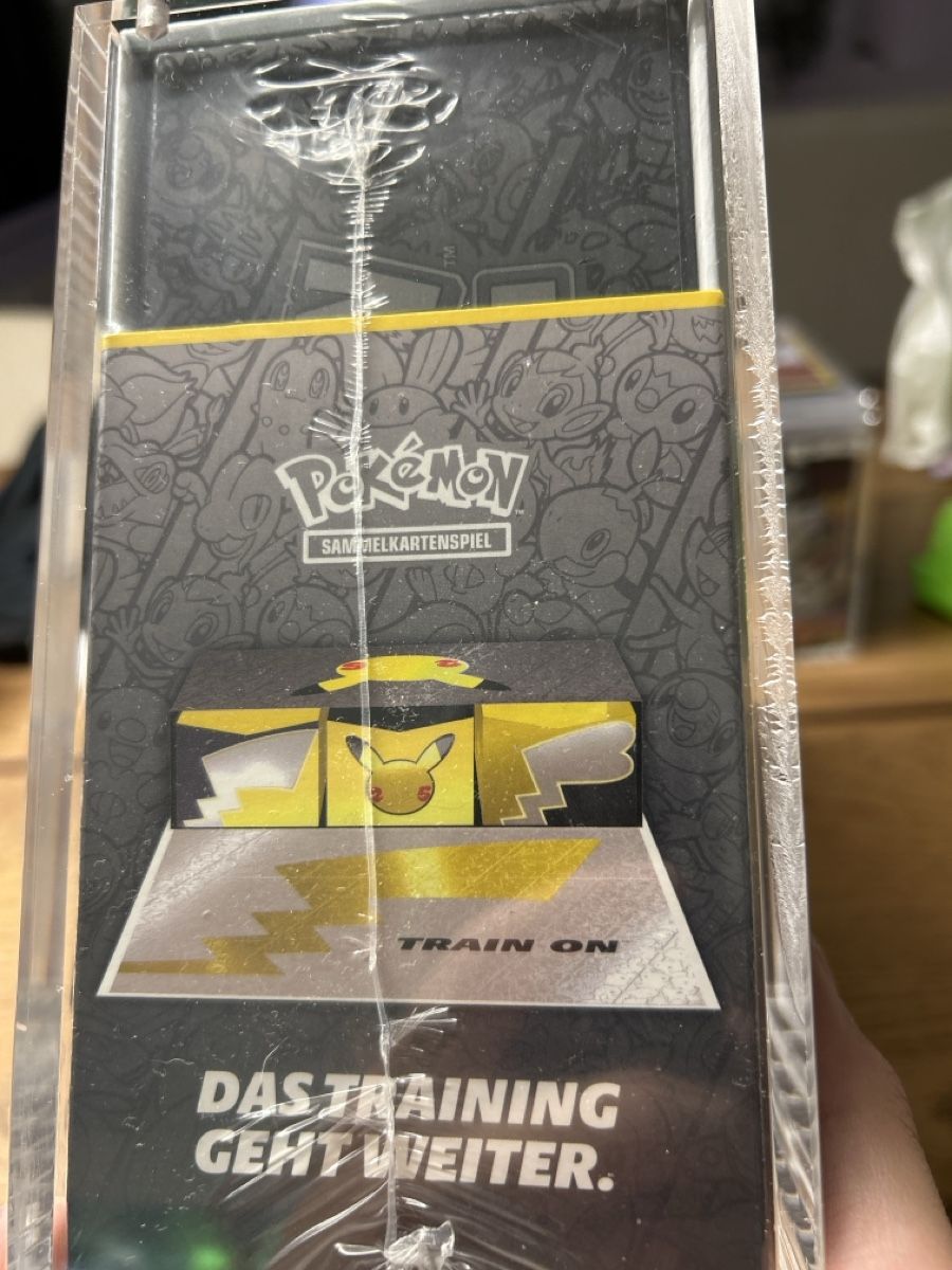 Pokémon Carte collezionabili: Pokemon Celebrations – Nuovo e nell'imballaggio originale da Stüsslingen venduto da SSchiro 1