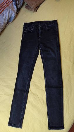 Jeanshose, Gr. 36, schwarz, 5 verschiedene!
