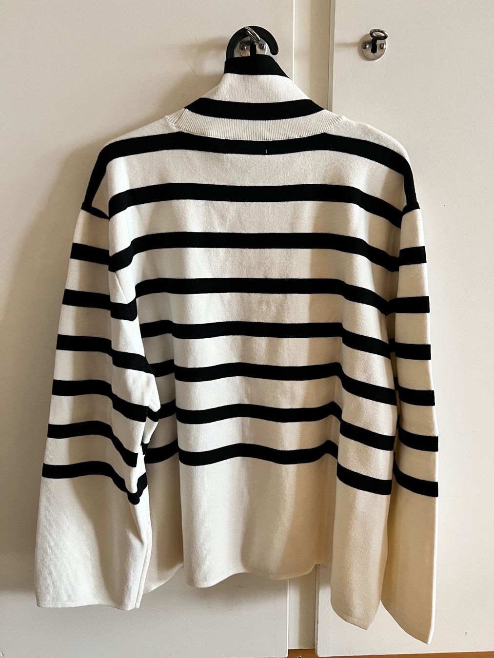 Maglioni & Felpe: NEU H&M Pullover mit Turtleneck / Größe M – Nuovo (secondo la descrizione) da Effretikon venduto da YaMn 2