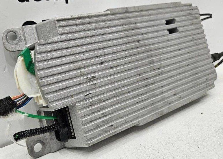 BMW Tutti pezzi di ricambio auto: Amplificateur Module BMW 116D – Usato da Chêne-Bourg venduto da 77Acacio 6