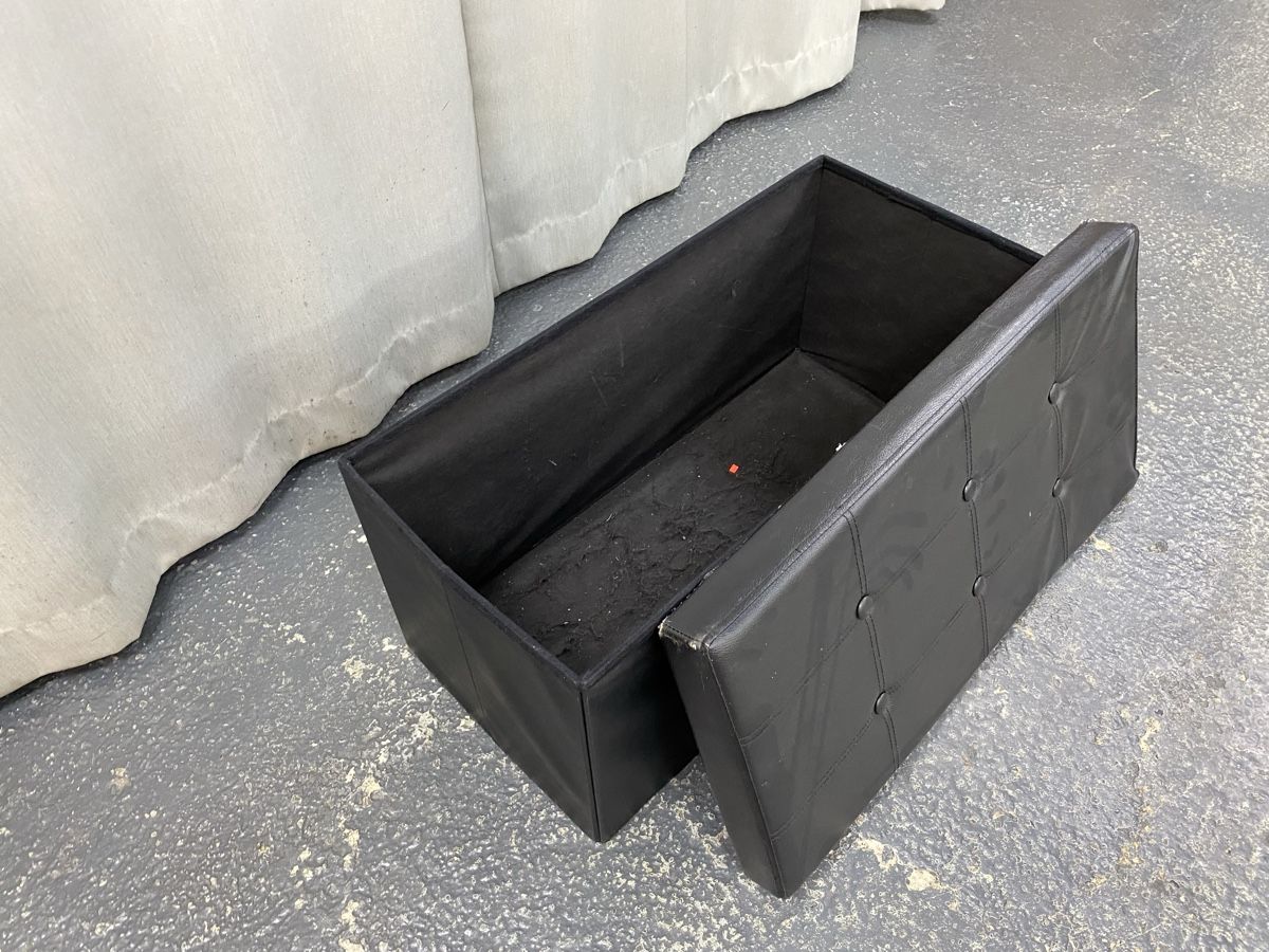 Hocker:  Stauraum Hocker – Gebraucht aus Hägglingen von Karin0802 4