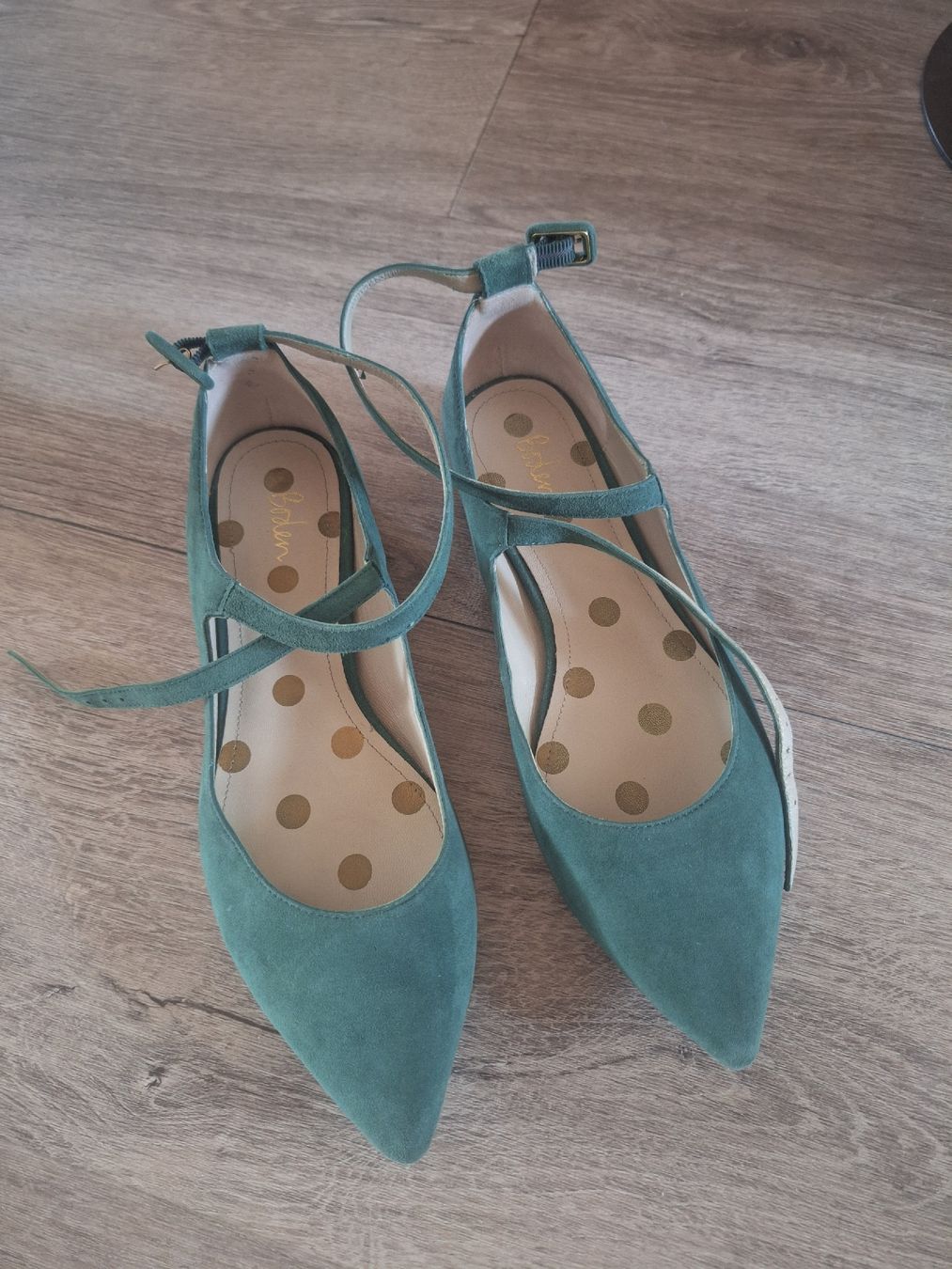 Scarpe da donna: Boden ballet shuhe  - 39  – Usato da Gähwil venduto da keb_qb65