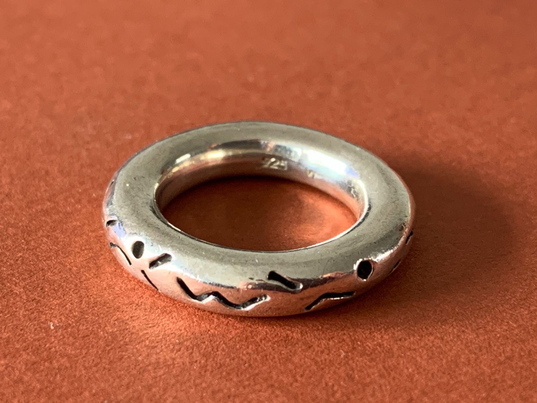 Ringe: Dicker Silberring Wellenpunkt (50/16) – Gebraucht aus Dittingen von Bellevista 2