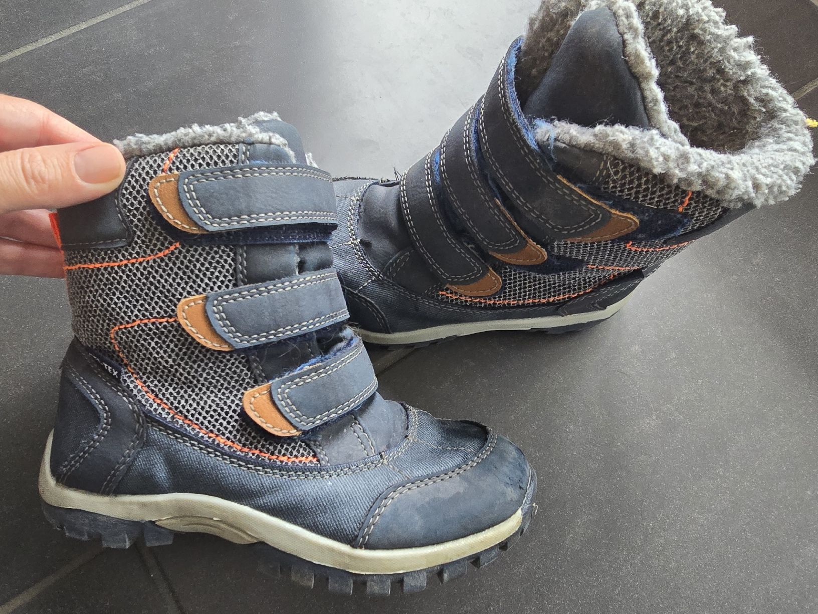 Scarpe per ragazzi: Winterschuhe gr.31 – Usato da Unterentfelden venduto da Panda-87