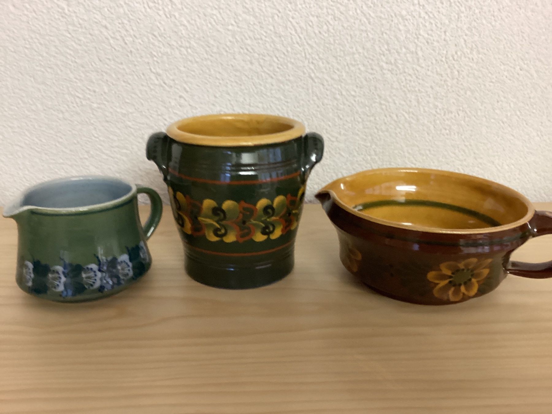 Tutte le decorazioni: 3 ältere Keramik Artikel – Usato da Wassen UR venduto da SABDOM