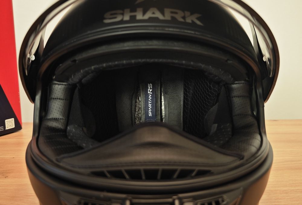 Casques & visières: Shark Spartan RS Carbon Skin Mat Integralhelm - Full Set - M – D'occasion à Fislisbach par GenerousClub 6