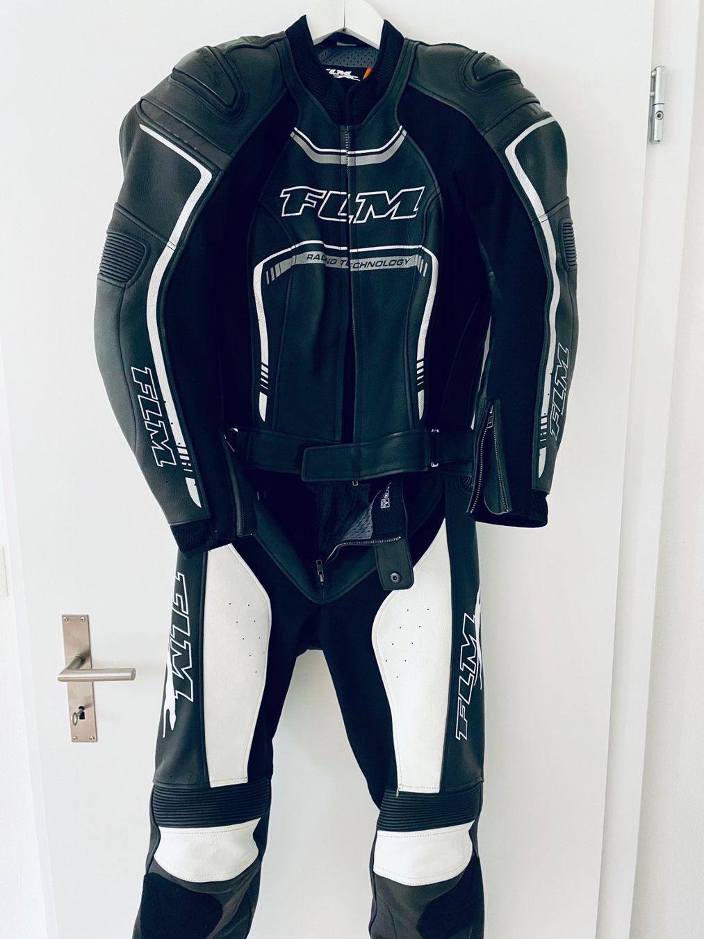 Motorradkombi Textil Oder Lederkombi Textilcombi Motorrad Kombi