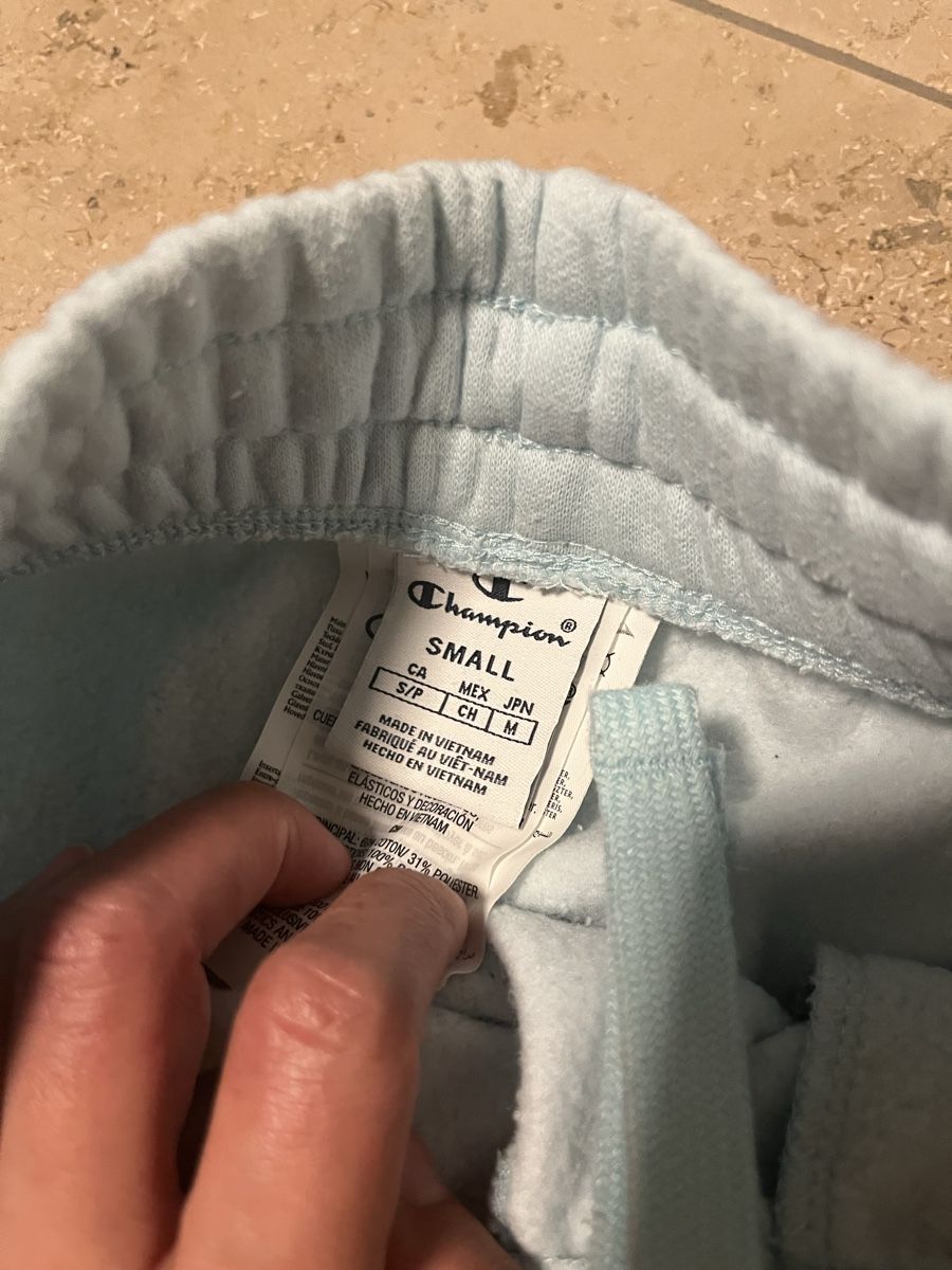 Champion Hosen: Champion Small Trainer – Neu (gemäss Beschreibung) aus Zollikerberg von LLV 3