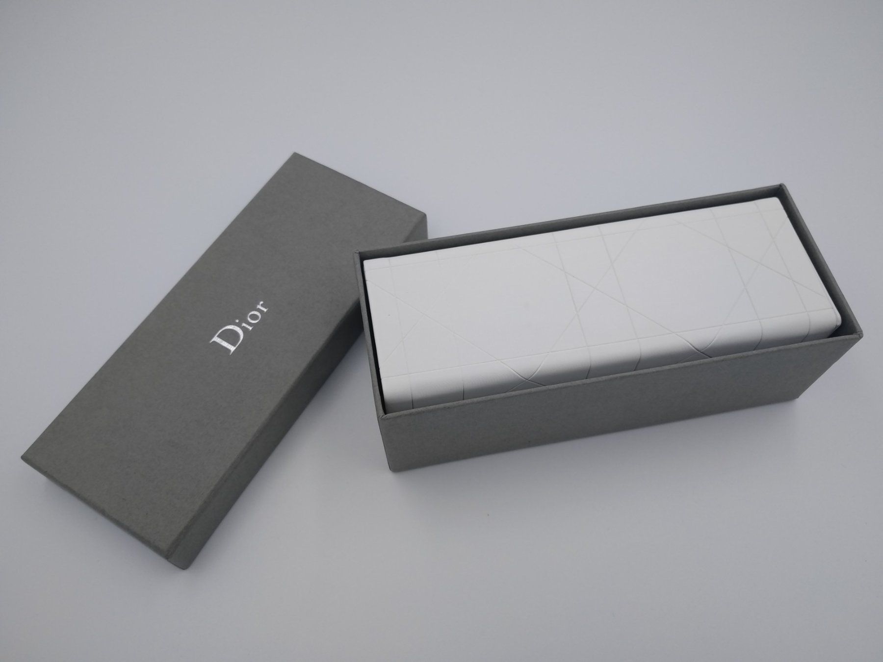 Dior Altro in  Abbigliamento & Accessori: Brillenetui Dior "NEU" – Nuovo e nell'imballaggio originale da Bäch SZ venduto da Swissy46 3