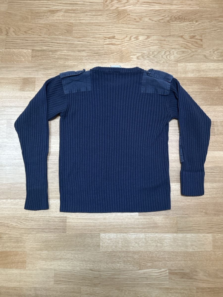 Maglioni & Felpe: Pullover dunkelblau mit Ellbogenpatches Grösse XL – Usato da Luzern venduto da ThrowbackVintage 2