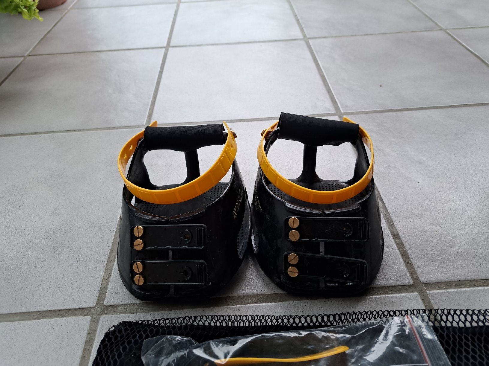 Scarpe per cavalli: Scoot boots 6 slim portées 2x – Nuovo (secondo la descrizione) da Hauterive NE venduto da car_p2jx 1