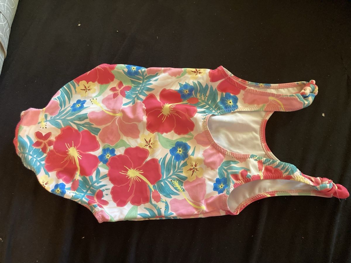 Costumi da bagno & Bikini: Badeanzug Mädchen 116 – Nuovo (secondo la descrizione) da Effingen venduto da Schwarzefina 1