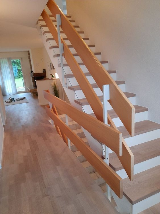 Massivholz-Treppengeländer Aus Kiefer – Individuell Anpassbar (30–160 Cm), Mit Schmiedeeisen-Winkeln