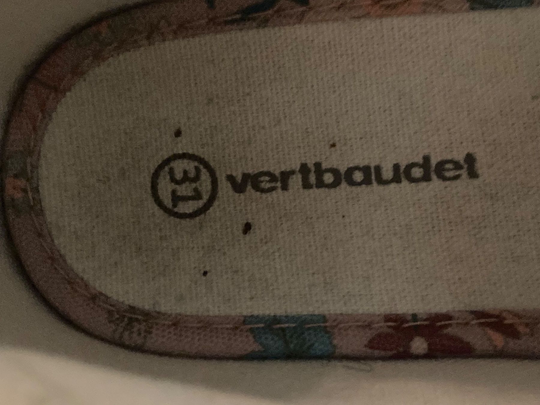 Scarpe per ragazze: Chucks mit Blumenmuster, Gr. 31 – Usato da Bern venduto da P-Lina 3
