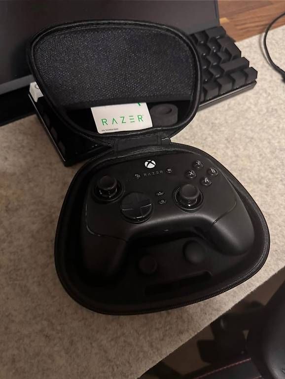 Razer Controller: Razer Wolverine v3 Pro - Gaming controller – Gebraucht aus Maschwanden von rus_2fmz