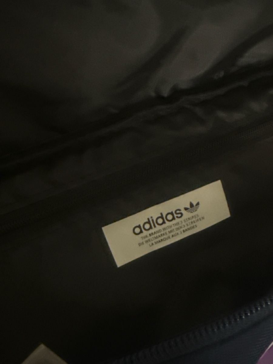 Adidas Borse: Adidas Bauchtasche dunkelblau lila – Usato da Fahrweid venduto da natagio 2