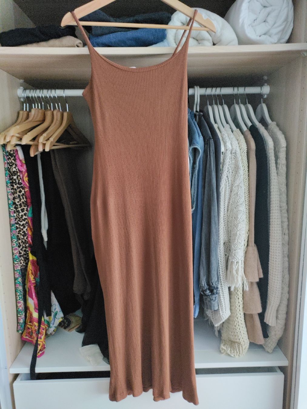 Kleider: Midikleid von Morena Isabel – Gebraucht aus Port von 243rina