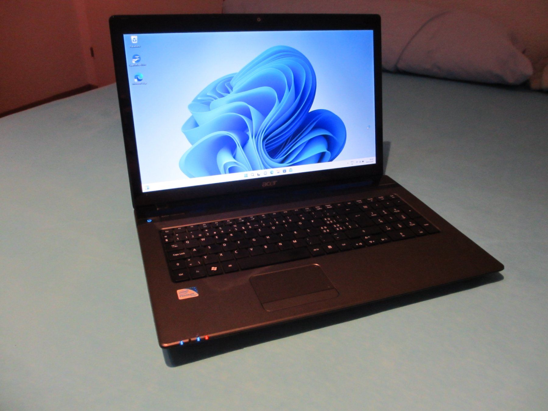 Aspire Notebook: ACER Aspire 7750Z – Usato da Sargans venduto da eberle12 1