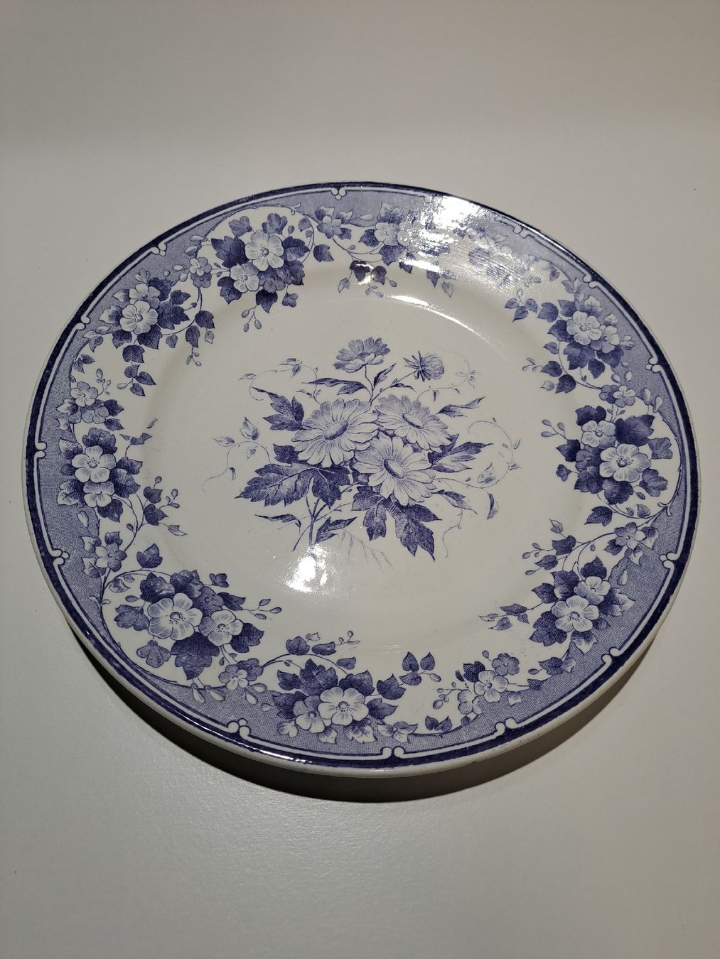 Assiettes: Assiette de collection – D'occasion à Seigneux par Robin1095