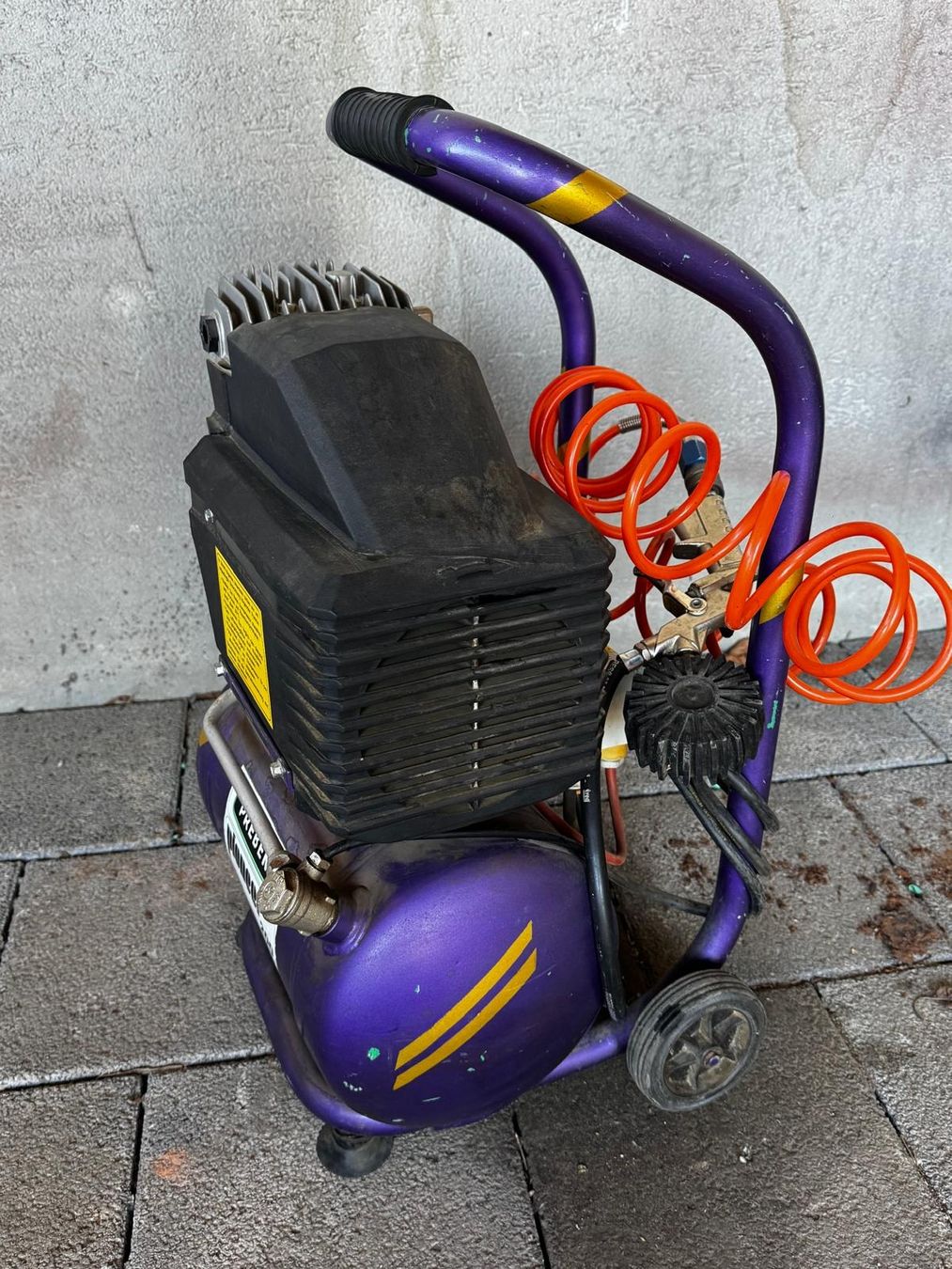 Kompressoren: Prebena Pioneer 200 Luftkompressor – Gebraucht aus Niederuzwil von Dakitiki 4