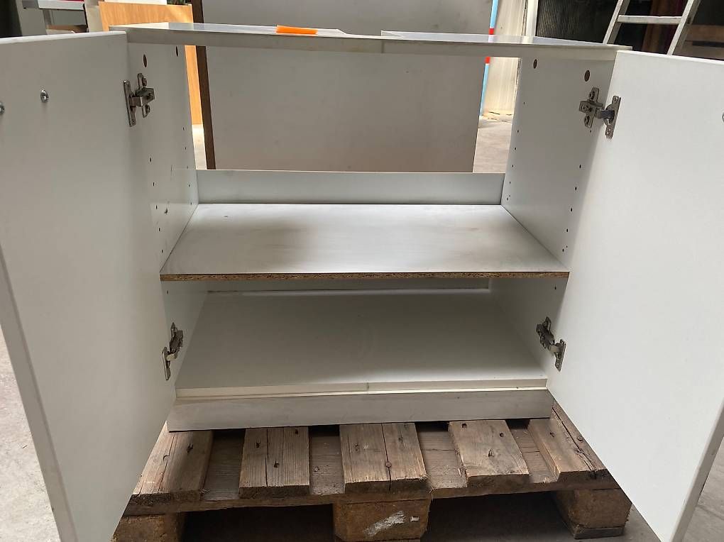 Installations & Meubles: Meuble Vasque A donner – D'occasion à Chamoson par a_laroyale 2