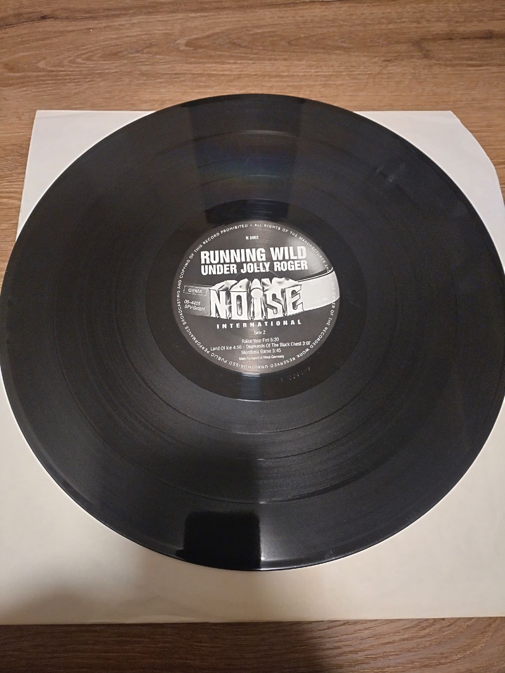 Dischi in vinile: Running Wild - Under Jolly Roger – Usato da Menznau venduto da khold82 4