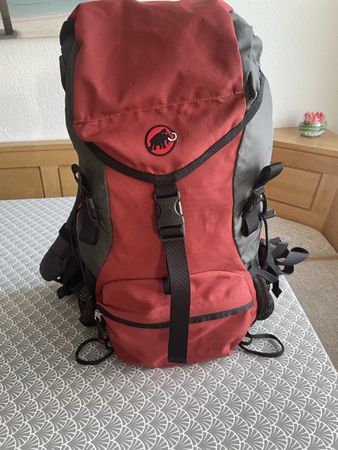 Rucksack Mammut rot/grau guter Zustand 40-60 Liter