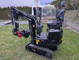 Bagger Aktion. Inkl. 6 x Anbaugerät zwei Jahresgarantie