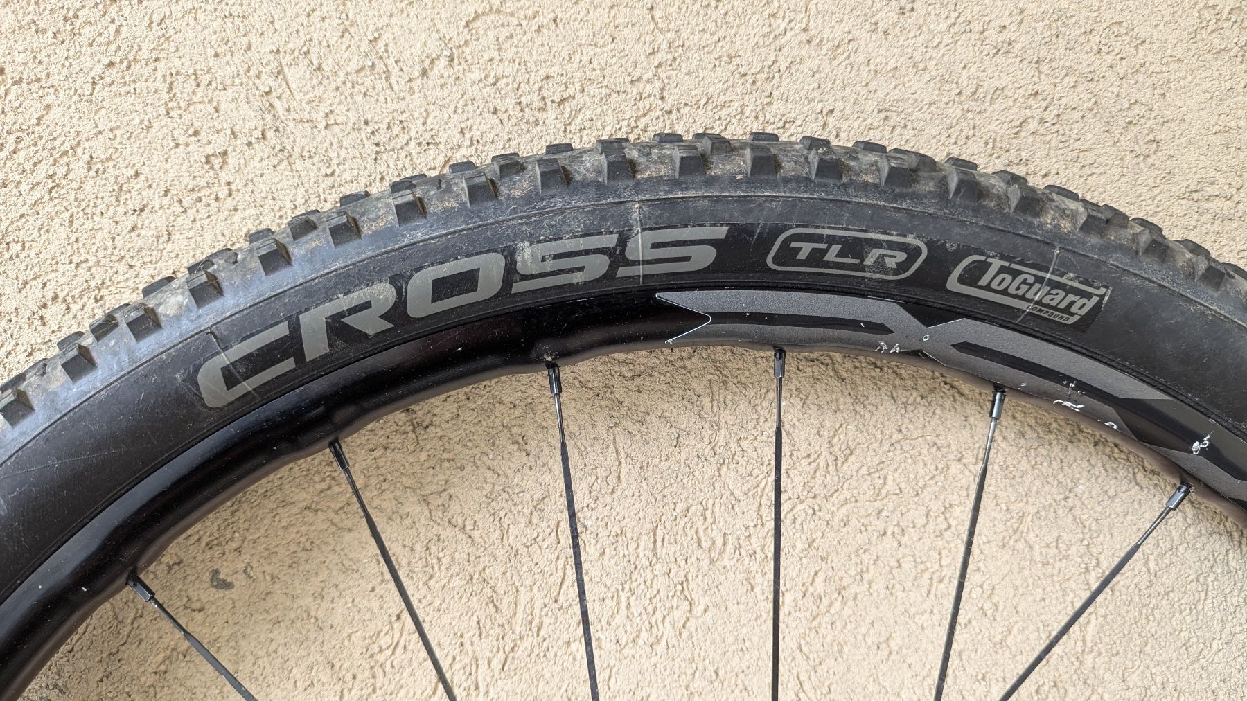 Mavic Pneumatici & Ruote complete: Mavic XA Elite Alloy 29er Vorderrad – Usato da La Chaux-de-Fonds venduto da Peter23 2