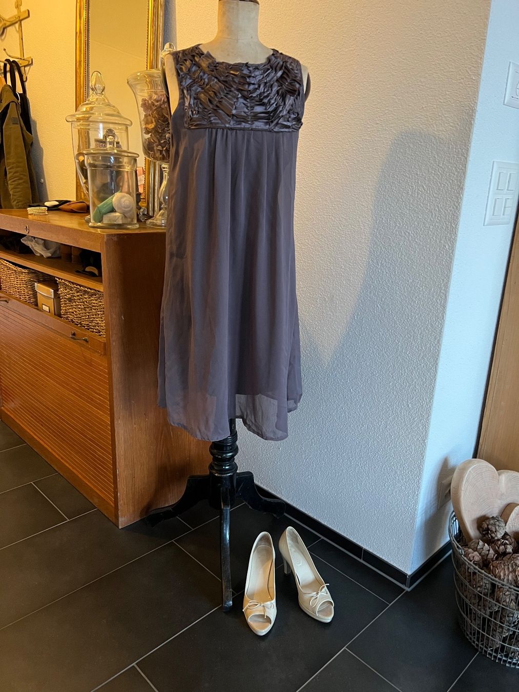 Scarpe da donna: Colonys Pumps in Creme Beige – Nuovo (secondo la descrizione) da Inwil venduto da 27sonnenschein 1