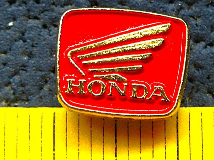 Placchette & Badge: HONDA MOTO LOGO WINZIG-KLEIN SCHMUCK-PIN MIT SECURITY-CLIP – Usato da Ettingen venduto da Hausi4711 1