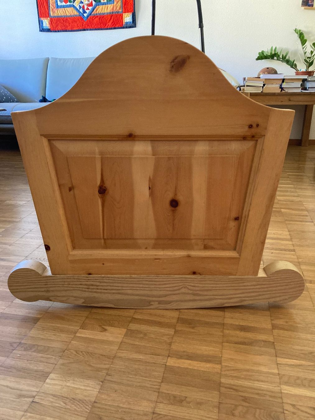 Wiegen & Stubenwagen: Baby Holzwiege – Gebraucht aus Winterthur von Quilterin 1