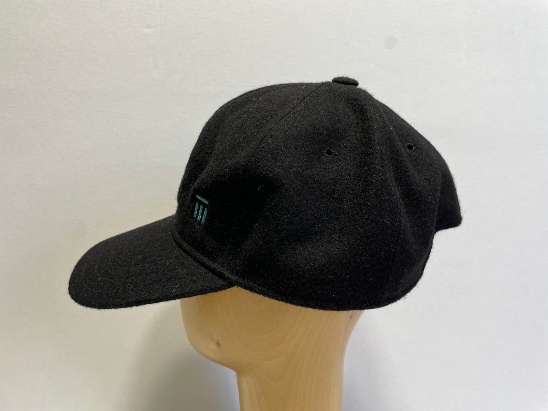 Copricapi, berretti & cappellini: Vintage Y2K Cap Wool Olympic Museum Lausanne – Usato da Zürich venduto da le_souk 1