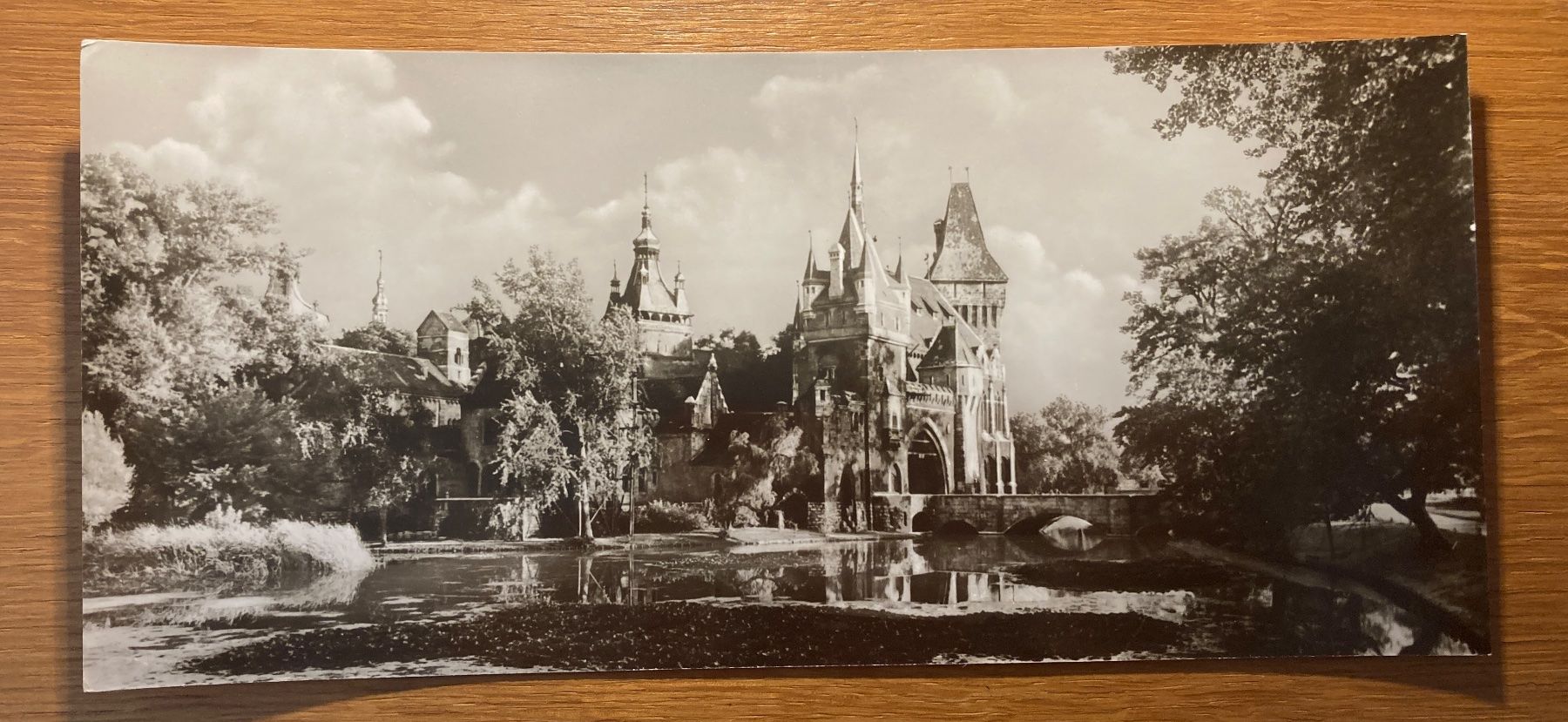 Cartoline postali: Budapest / Ungarn / 5 grosse Ansichtskarten – Nuovo (secondo la descrizione) da Basel venduto da magot58
